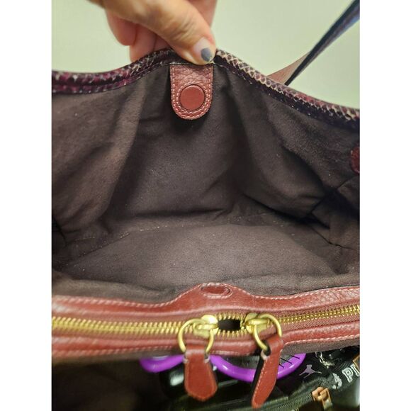 Coach Kristy Burgundy Shoulder Bag With Exotic Embossed Snake Trim. See pictures - Picture 11 of 16